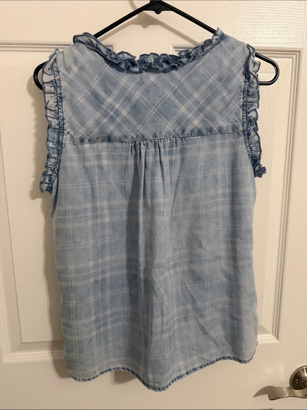 Light Blue Ruffle Sleeveless Top - Picture 2 of 3